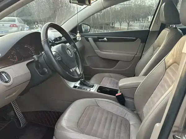 Volkswagen Magotan 2015