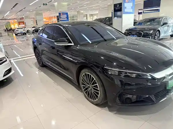 BYD Han 2024