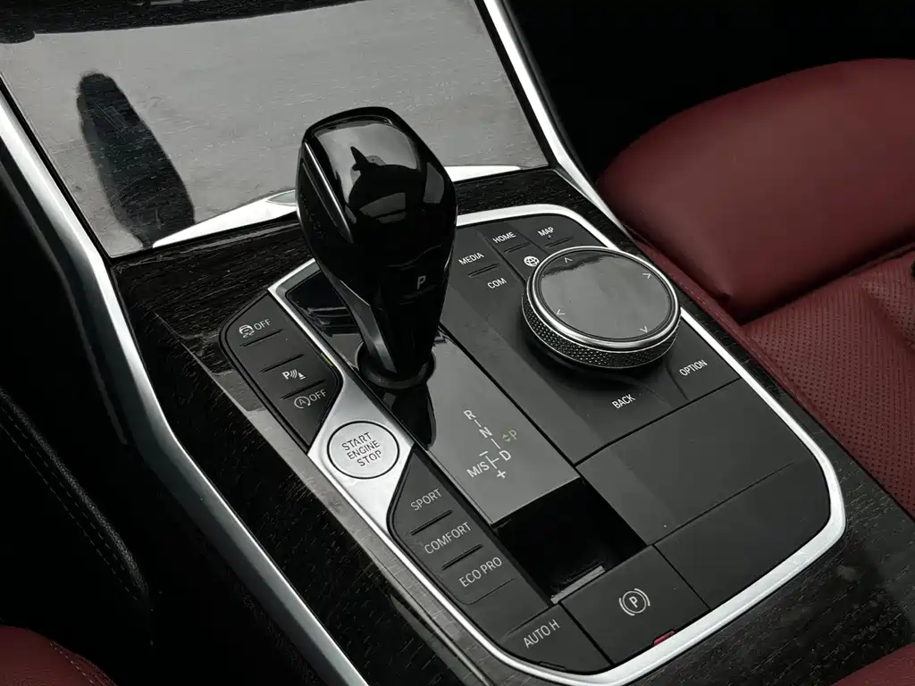 BMW 3 Series 2022 — фото 13