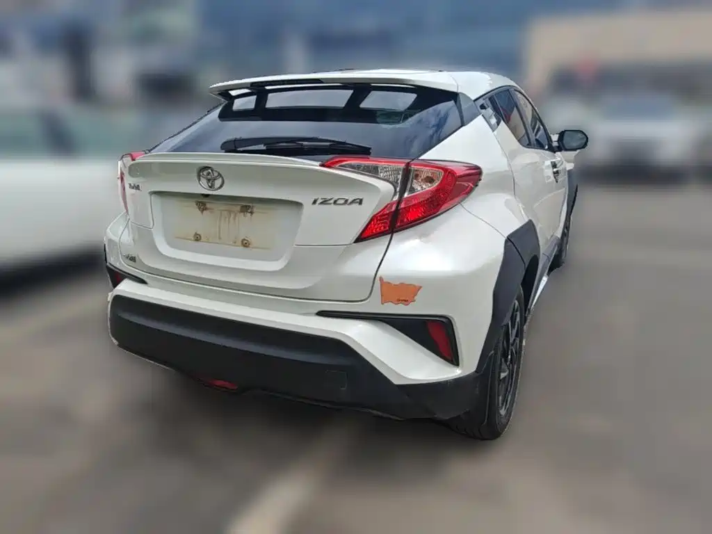 Toyota IZOA 2018 — фото 12