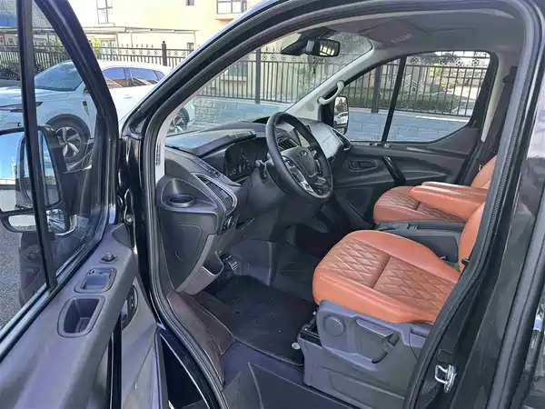 Ford Tourneo 2020