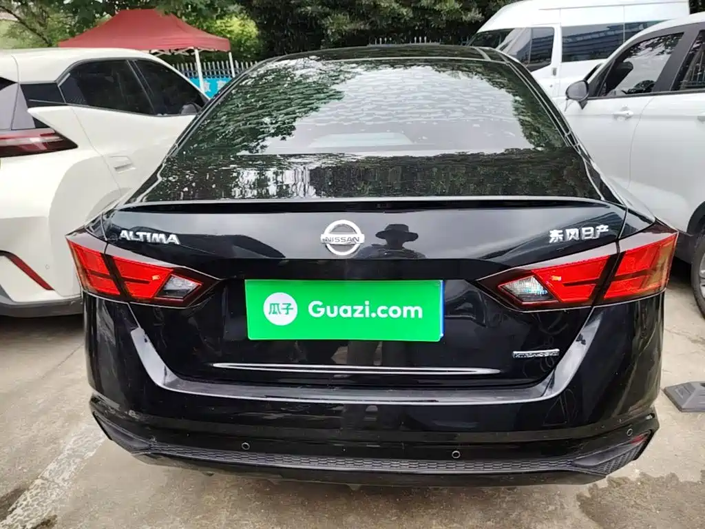 Nissan Teana 2022