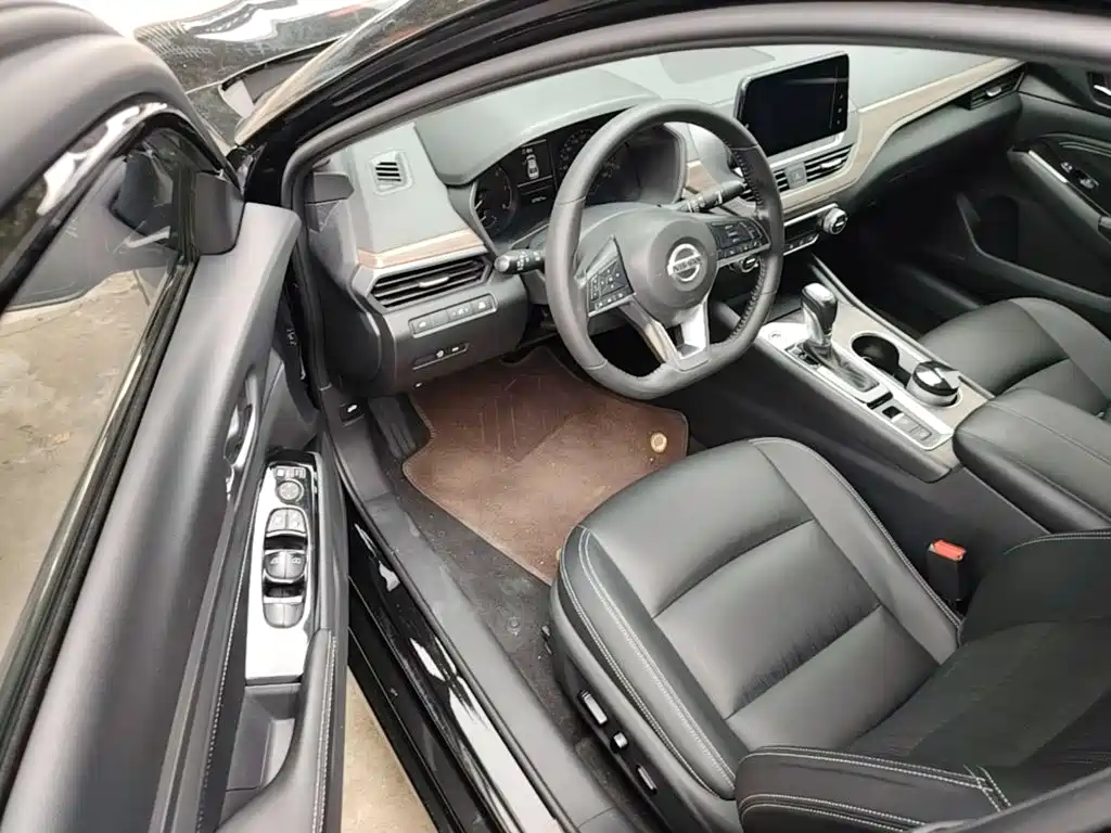 Nissan Teana 2022 — фото 16