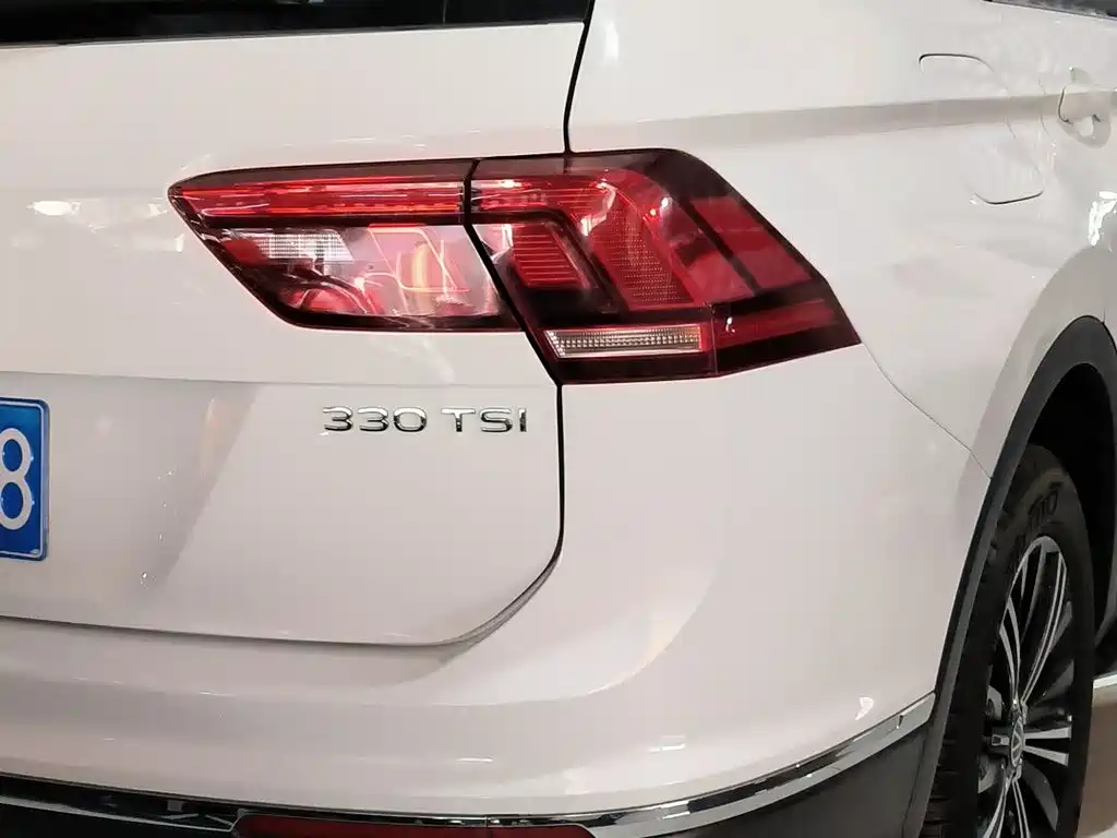 Volkswagen Tiguan L 2021 — фото 10