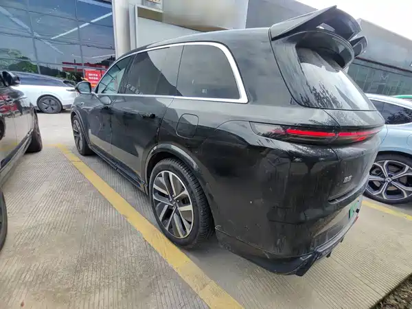 Li Auto L8 2024