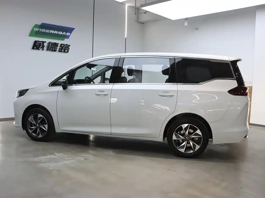 GAC Motor Trumpchi M6 2025 — фото 7