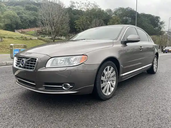 Volvo S80L 2013