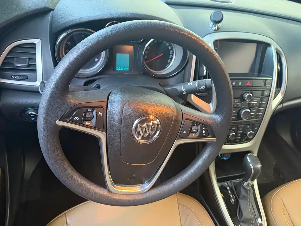Buick Excelle 2014