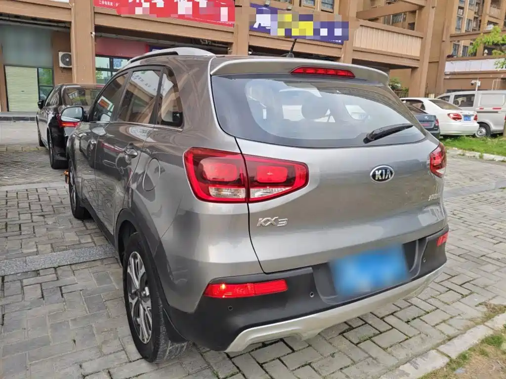 Kia KX3 2016 — фото 5