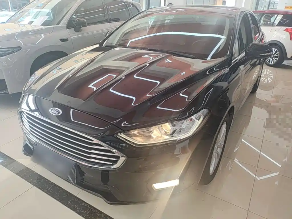 Ford Mondeo 2020 — фото 1