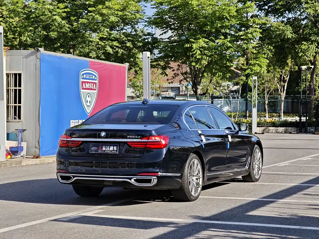 BMW 7 Series 2016 — фото 5