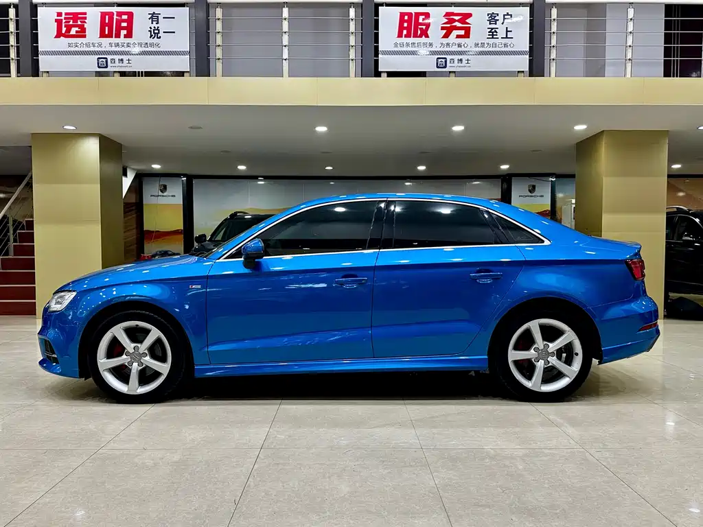 Audi A3 2017 — фото 2