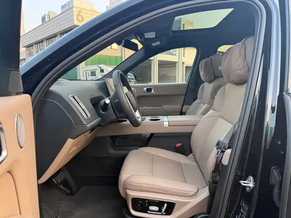 Li Auto L7 2025