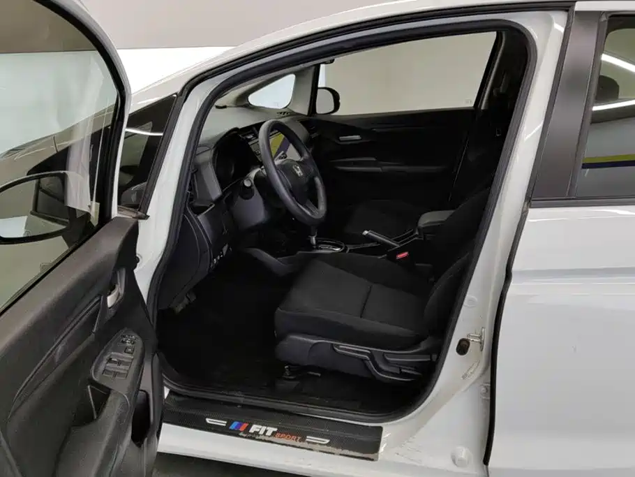 Honda Fit 2020 — фото 9