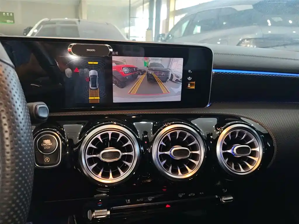 Mercedes-Benz A-Class 2019 — фото 13