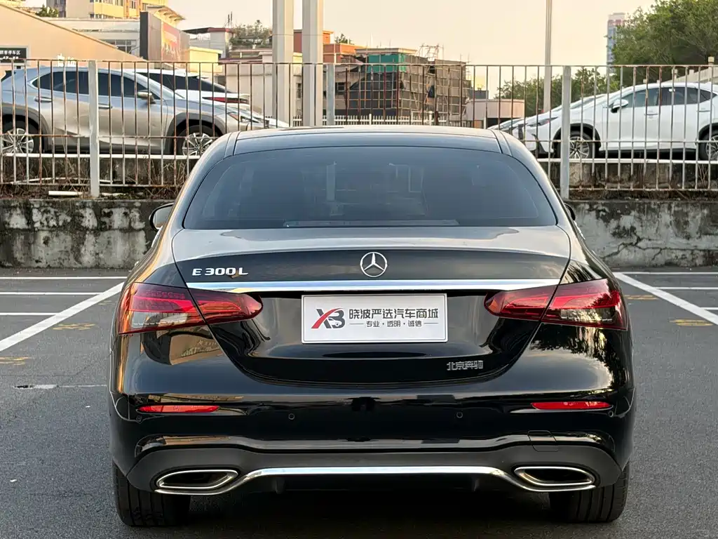 Mercedes-Benz E-Class 2022