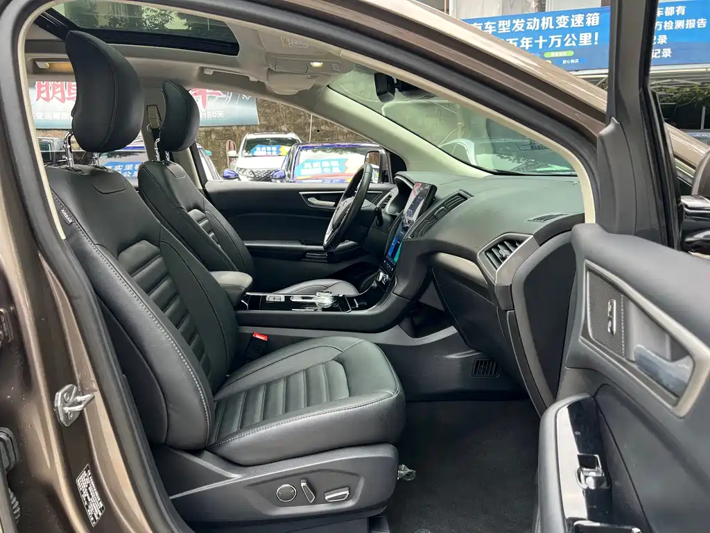 Ford Edge 2020 — фото 10