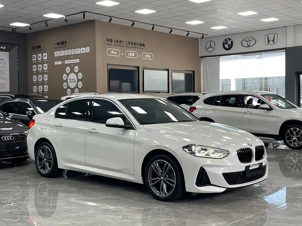BMW 1 Series 2022