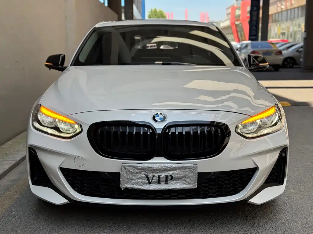 BMW 1 Series 2023