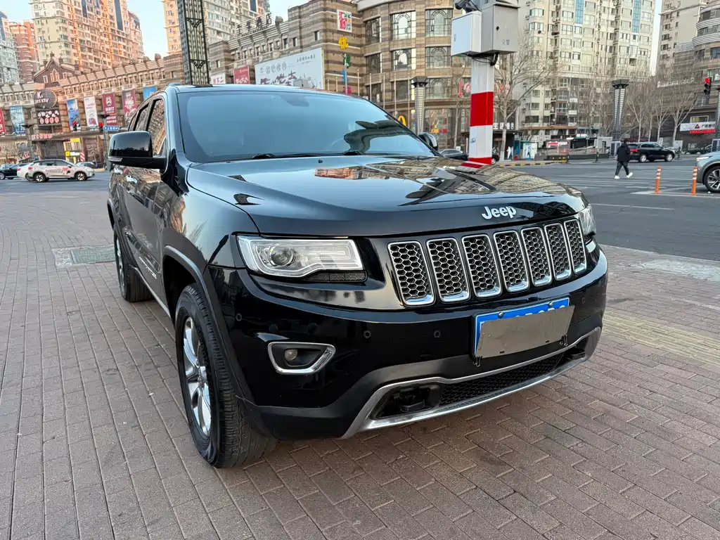 Jeep Grand Cherokee 2014 — фото 3