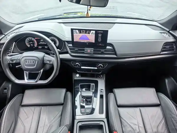 Audi Q5L 2023