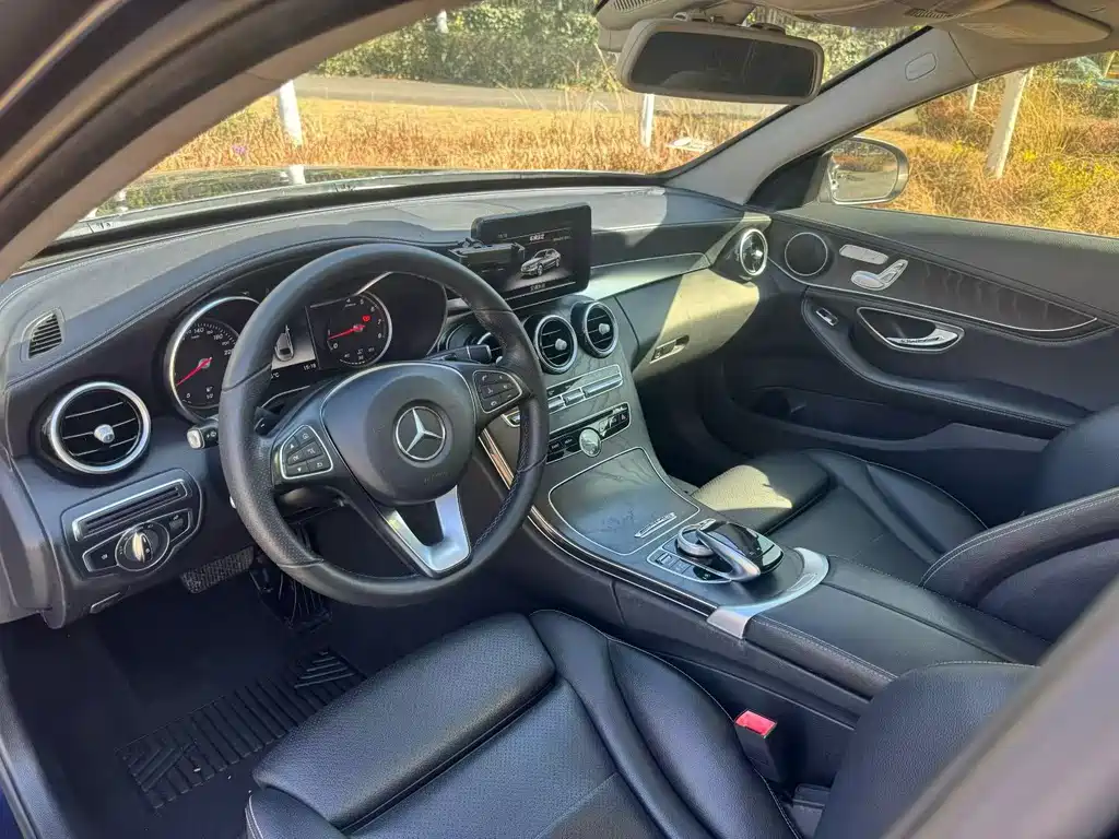Mercedes-Benz C-Class 2018 — фото 4