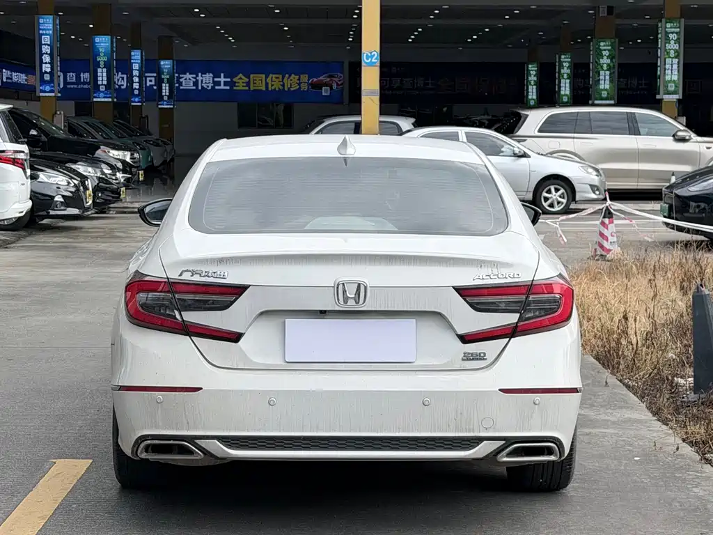 Honda Accord 2023 — фото 12
