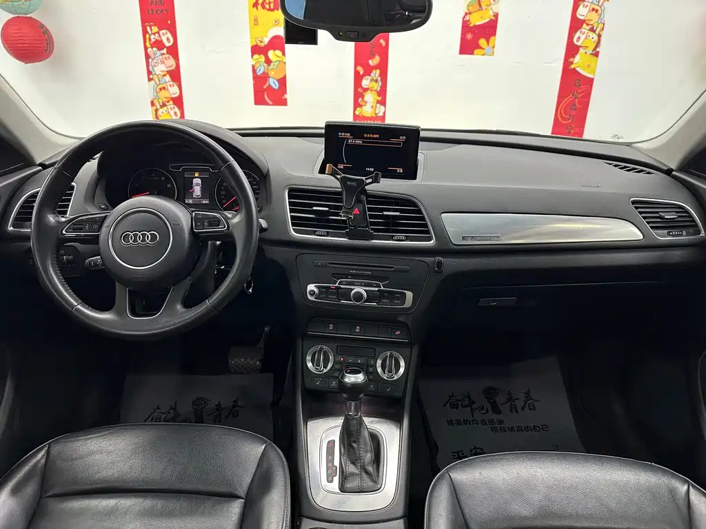 Audi Q3 2014 — фото 10