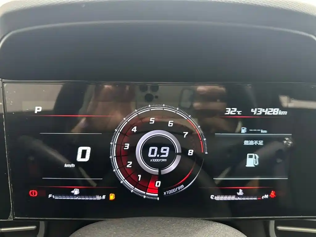 Hyundai Elantra 2023 — фото 14