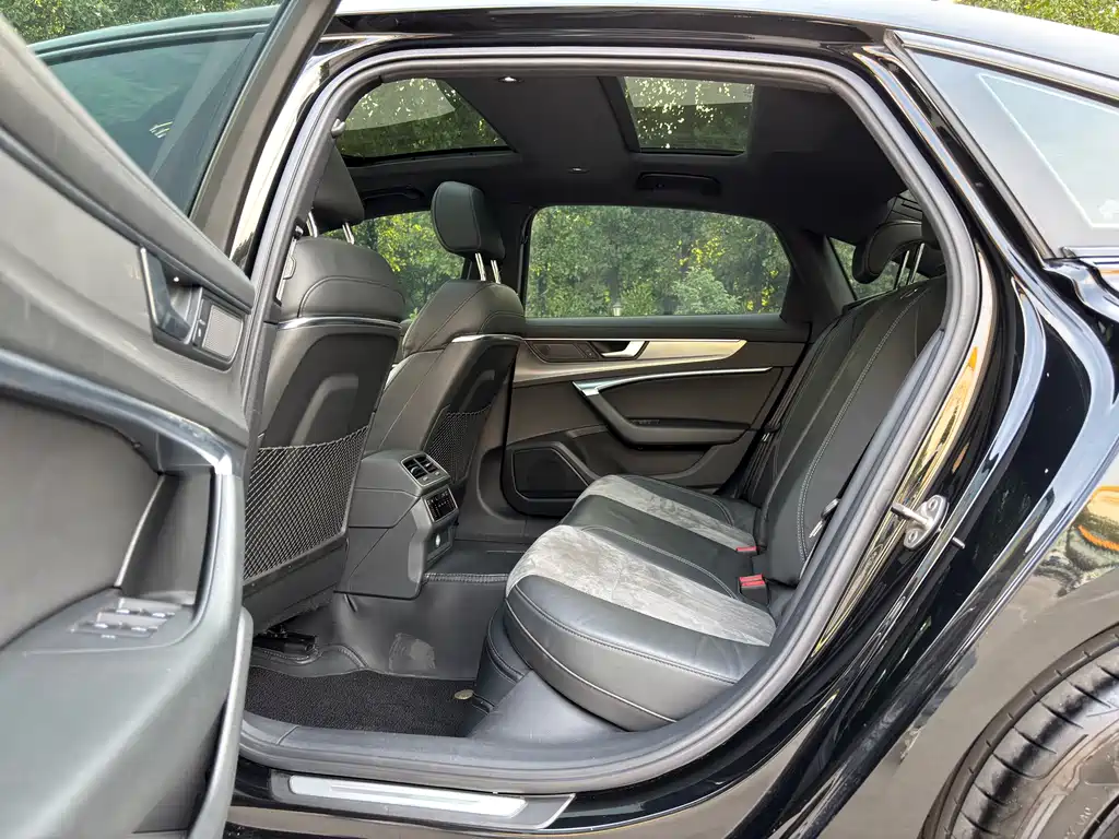Audi A6L 2020