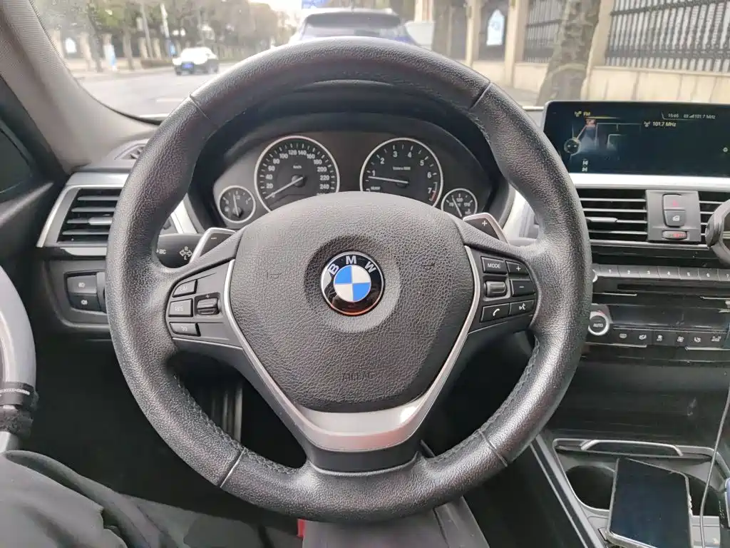 BMW 3 Series 2016