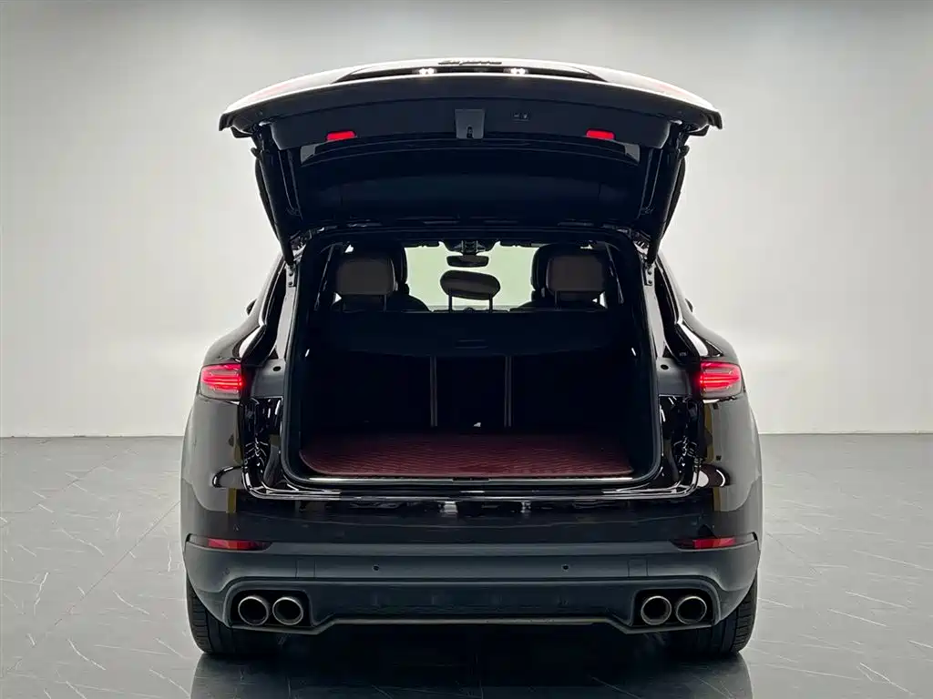 Porsche Cayenne Hybrid 2019 — фото 12