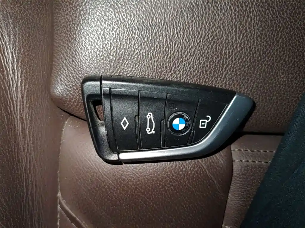 BMW X3 2019 — фото 9