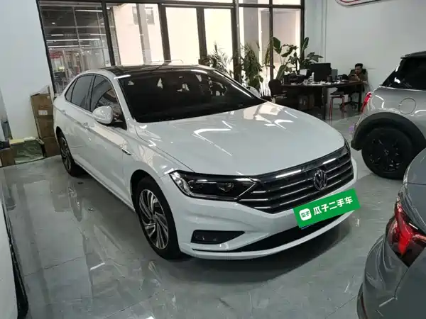 Volkswagen Sagitar 2022
