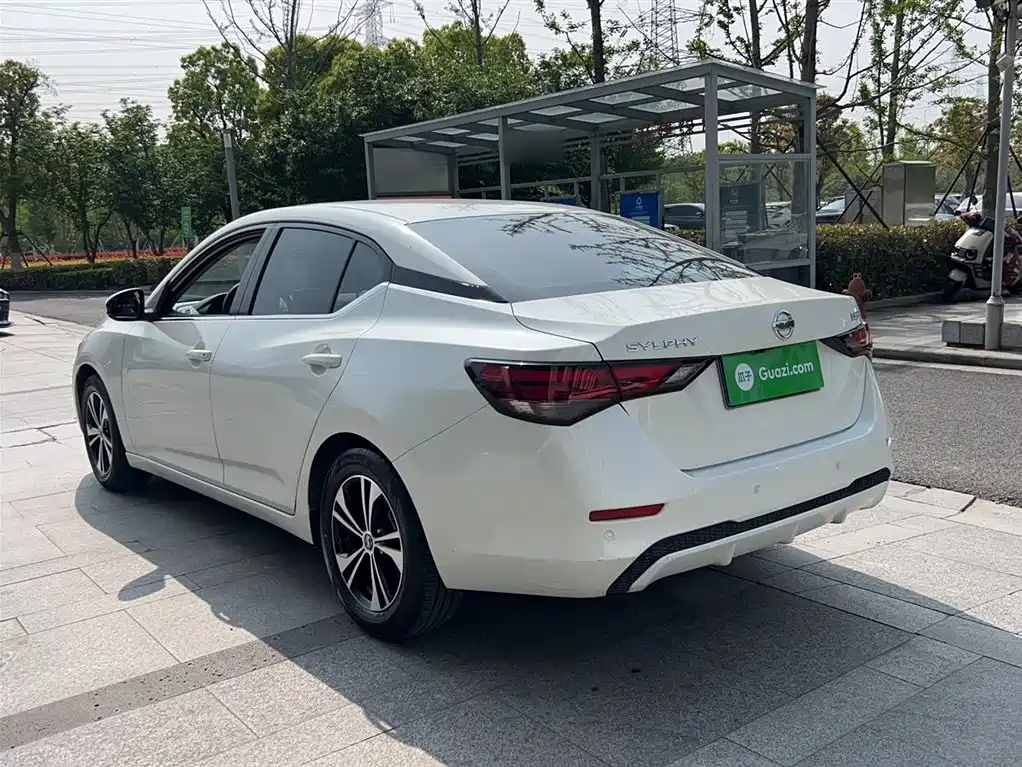 Nissan Sylphy 2021 — фото 25