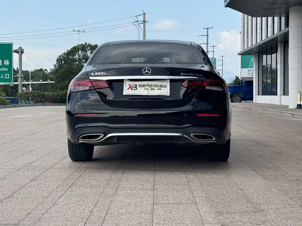 Mercedes-Benz E-Class 2021