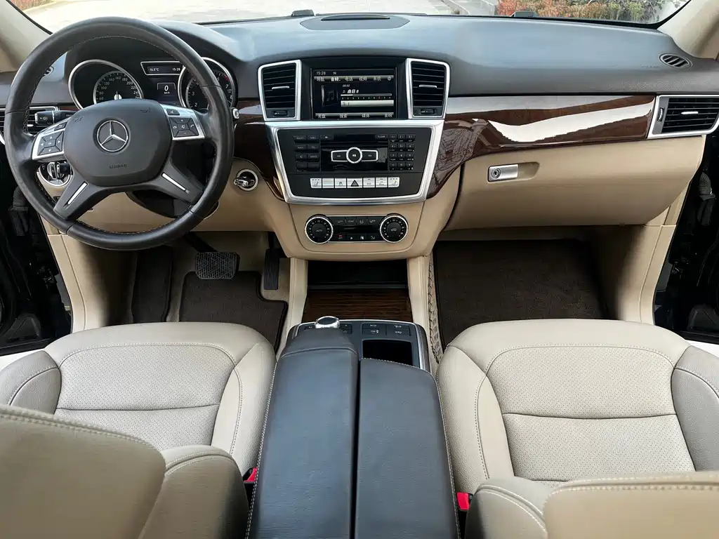 Mercedes-Benz M-Class 2016 — фото 12