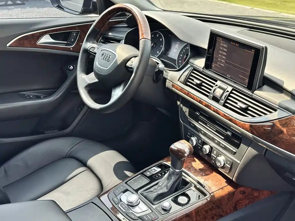 Audi A6L 2014 — фото 17