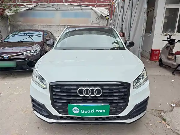 Audi Q2L 2020