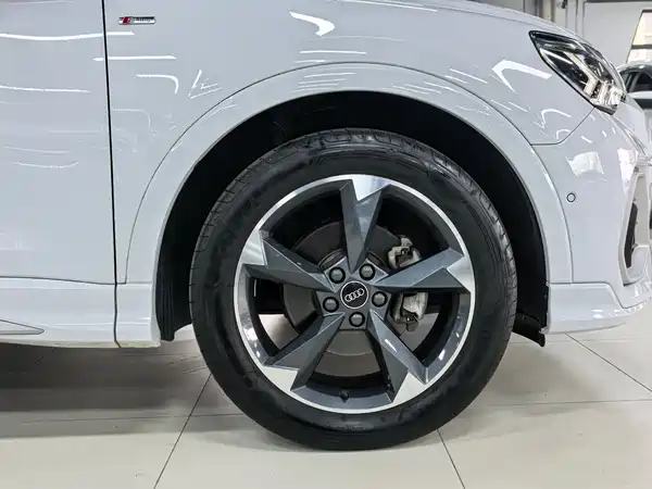 Audi Q3 2023