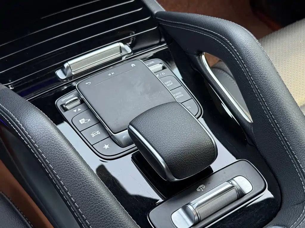 Mercedes-Benz GLE 2021 — фото 24