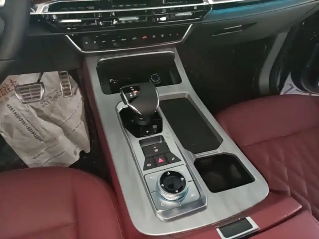 Jetour X70 PLUS 2023 — фото 14