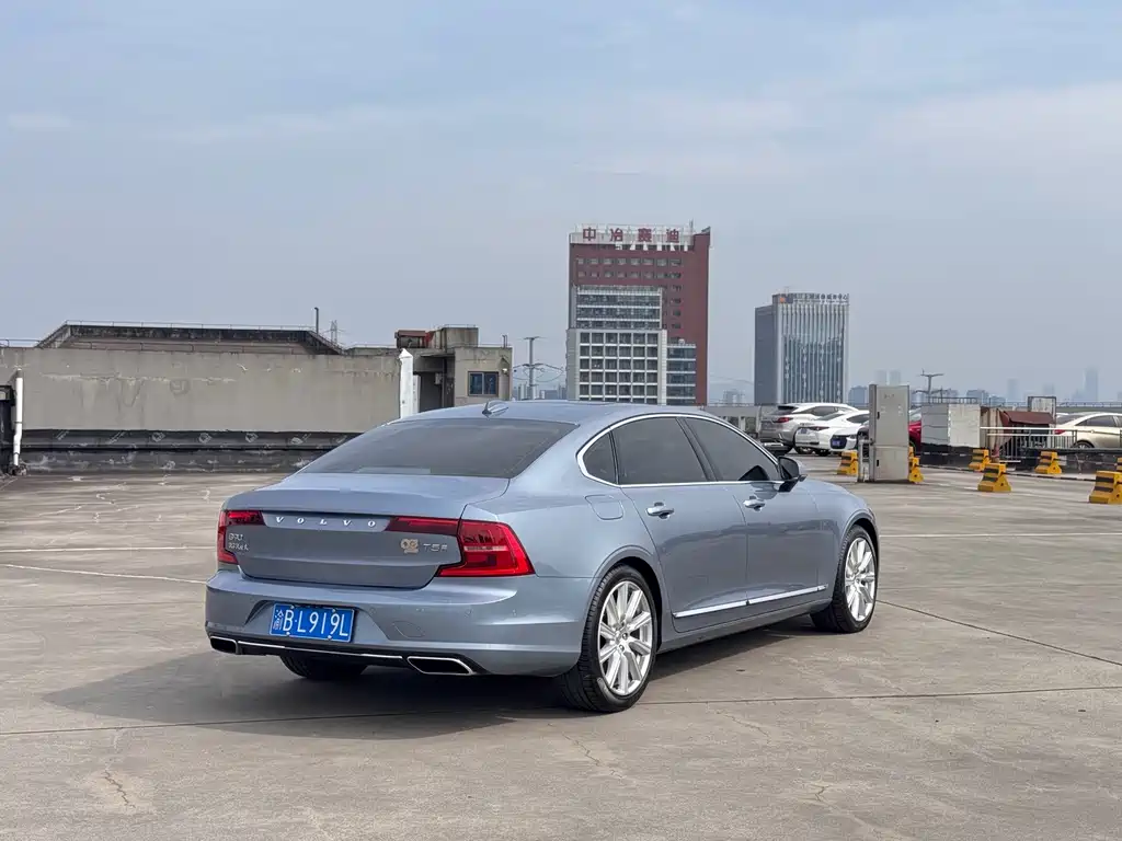 Volvo S90 2018 — фото 4