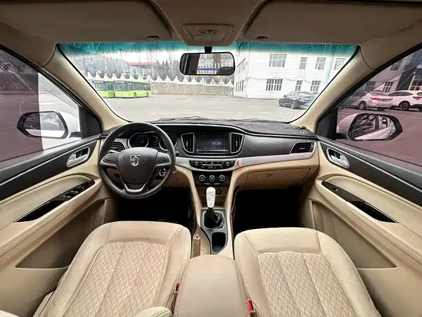 Baojun 730 2016
