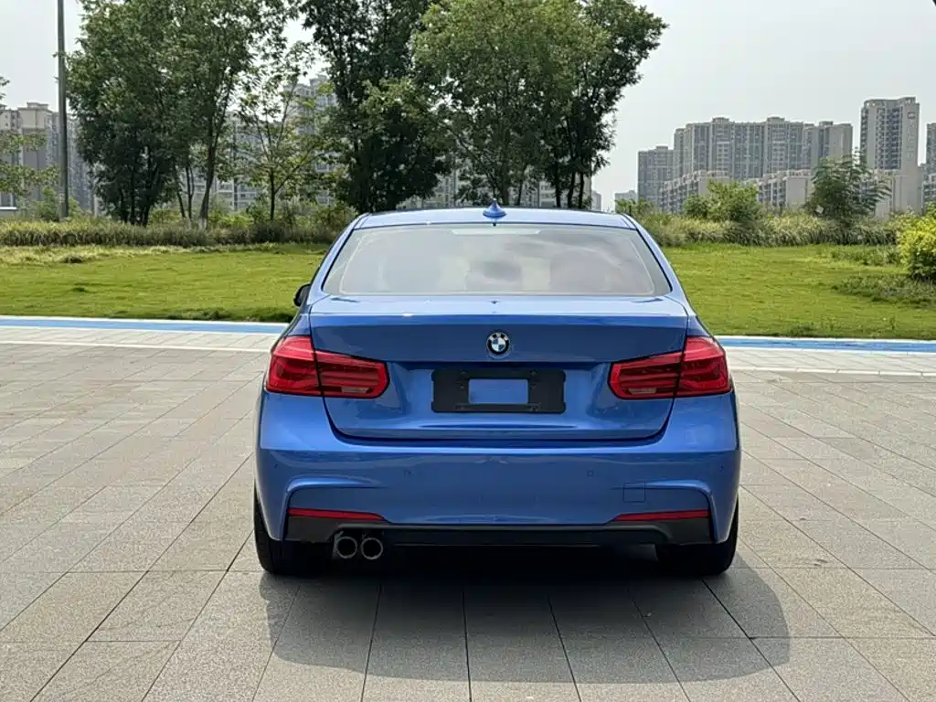 BMW 3 Series 2017 — фото 13
