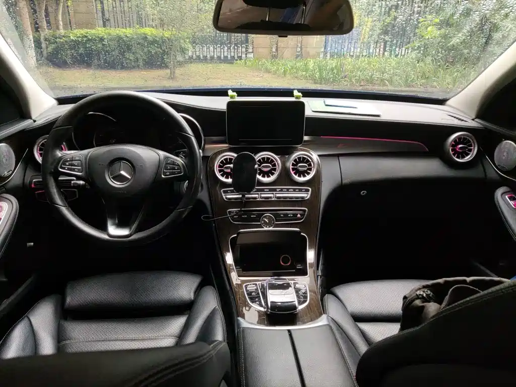 Mercedes-Benz C-Class 2017 — фото 13