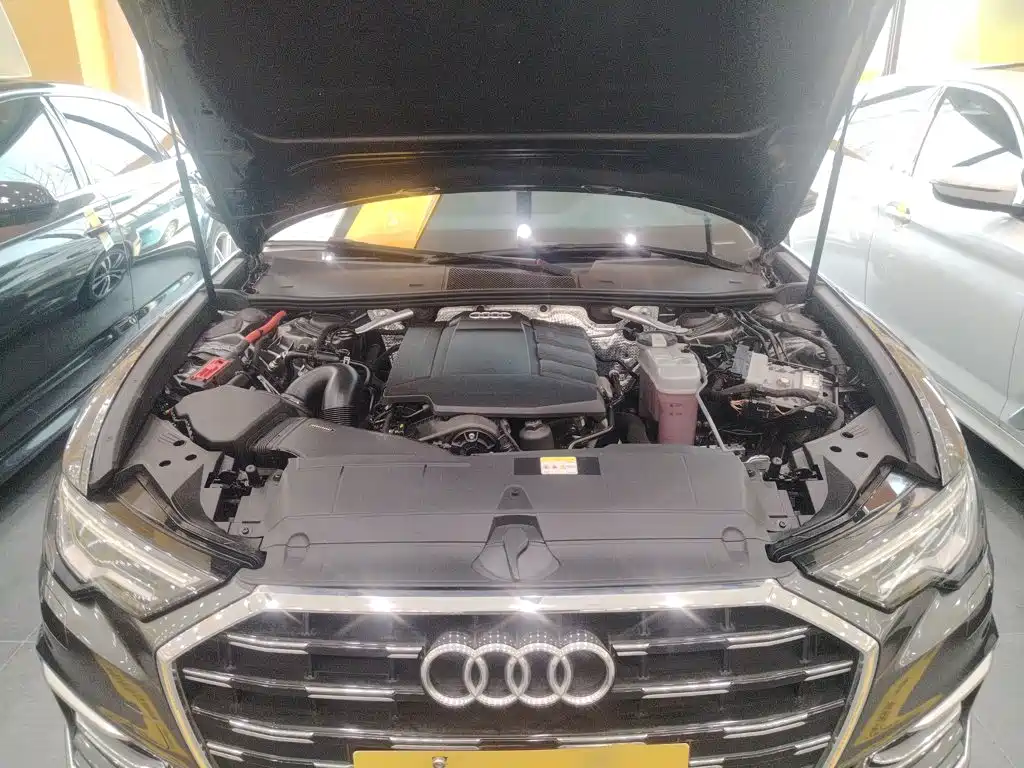 Audi A6L 2023 — фото 20