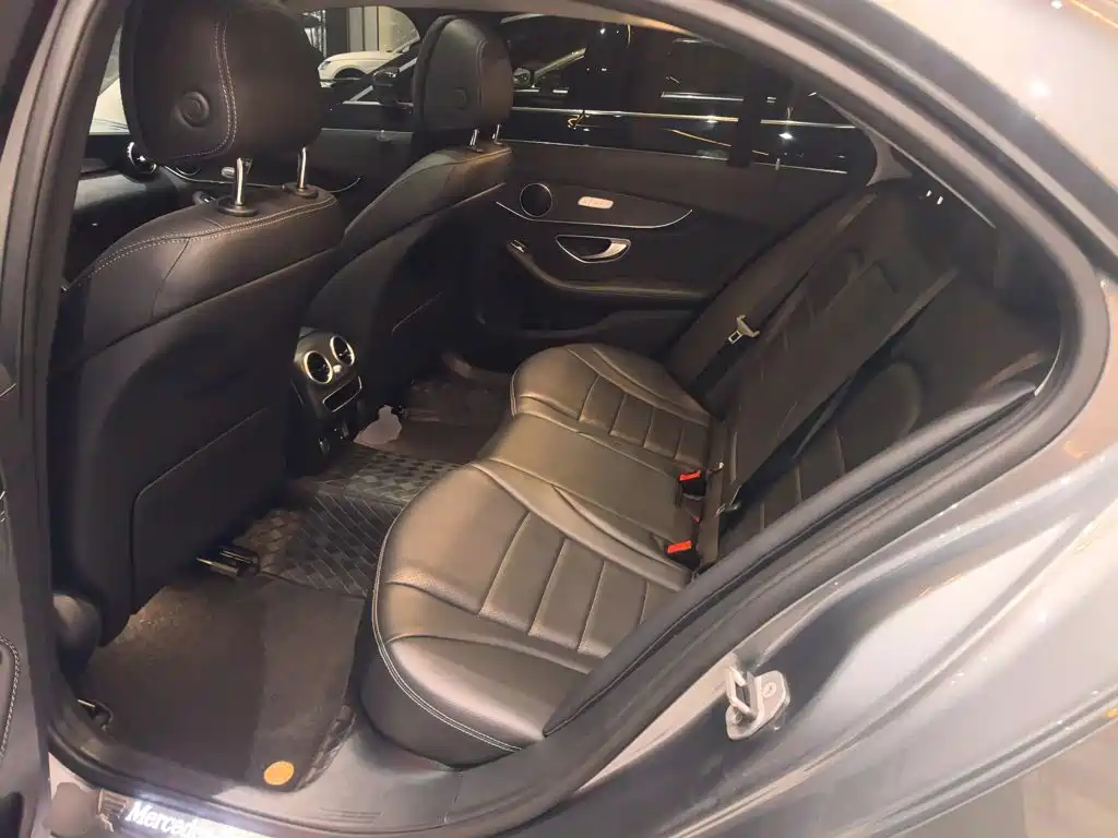 Mercedes-Benz C-Class 2020 — фото 17