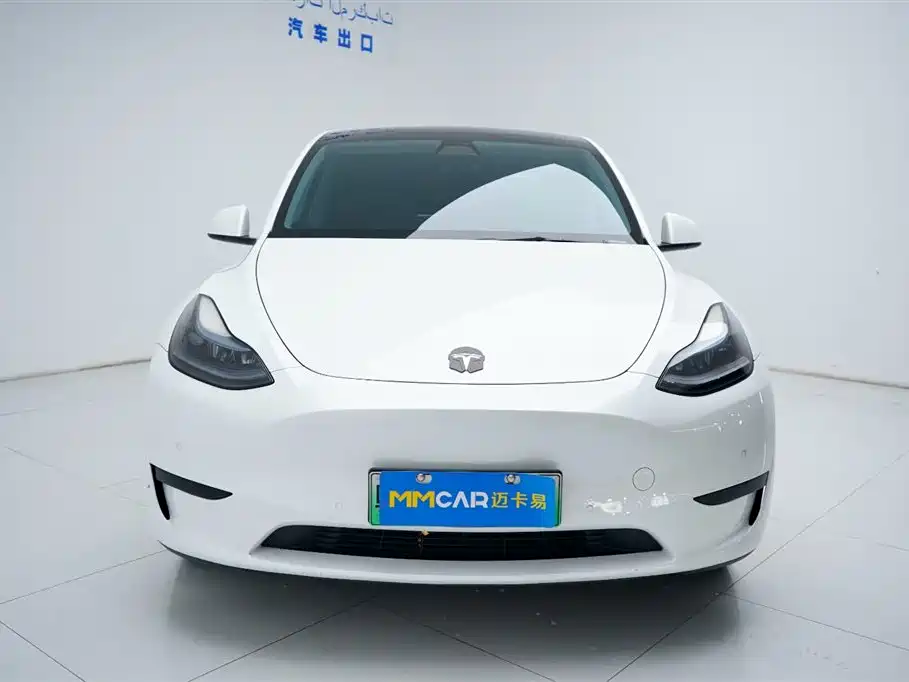 Tesla Model Y 2022 — фото 13