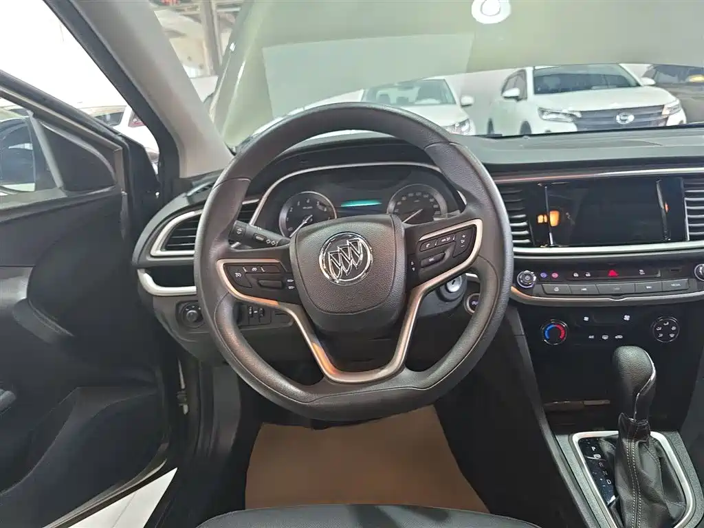 Buick Excelle 2021 — фото 11